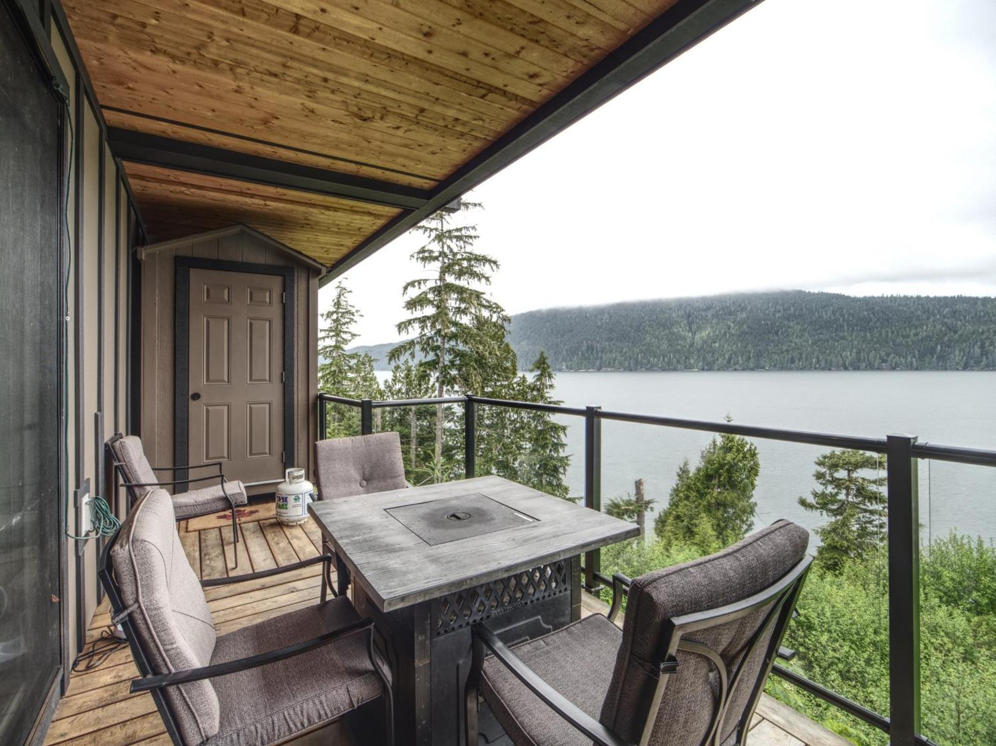 Handsome Dan'S Vacation Cottage Rentals Port Renfrew Esterno foto
