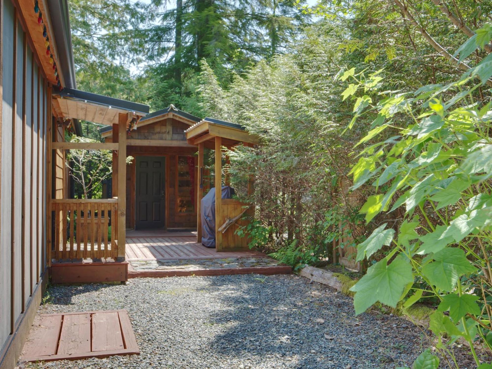 Handsome Dan'S Vacation Cottage Rentals Port Renfrew Esterno foto