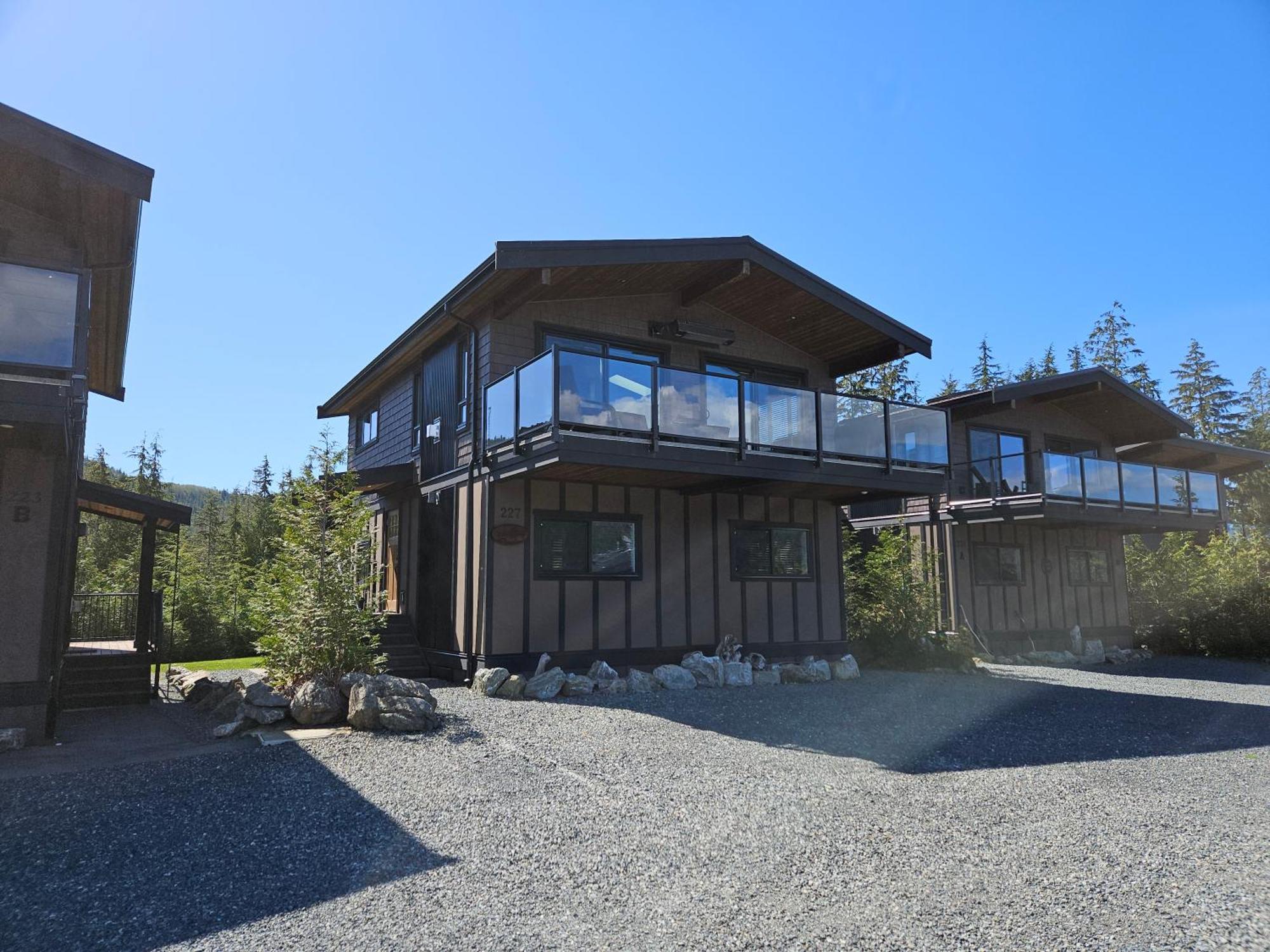Handsome Dan'S Vacation Cottage Rentals Port Renfrew Esterno foto