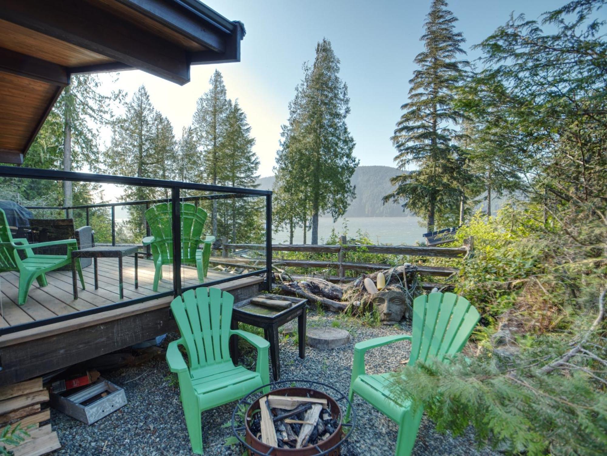 Handsome Dan'S Vacation Cottage Rentals Port Renfrew Esterno foto