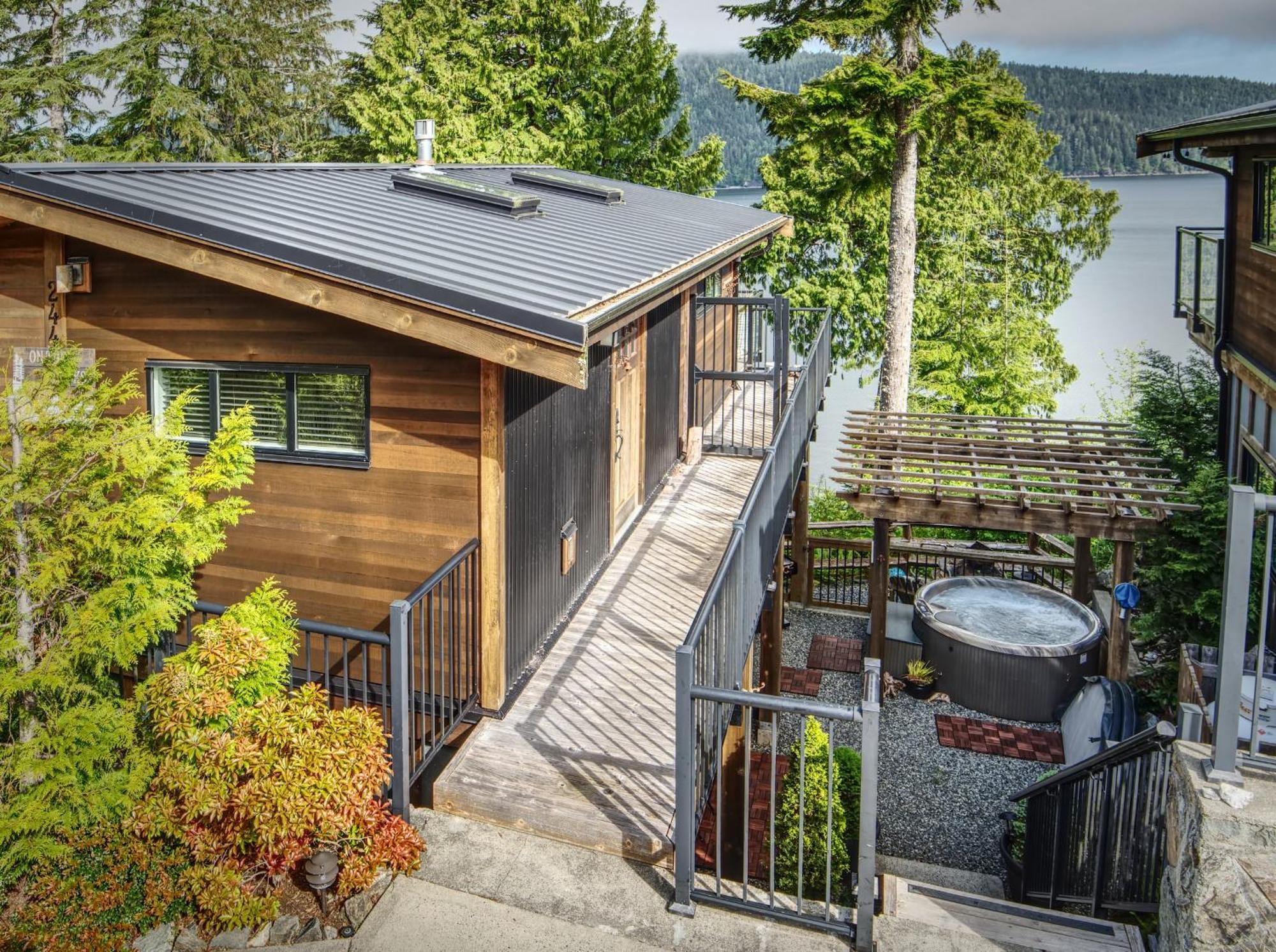 Handsome Dan'S Vacation Cottage Rentals Port Renfrew Esterno foto